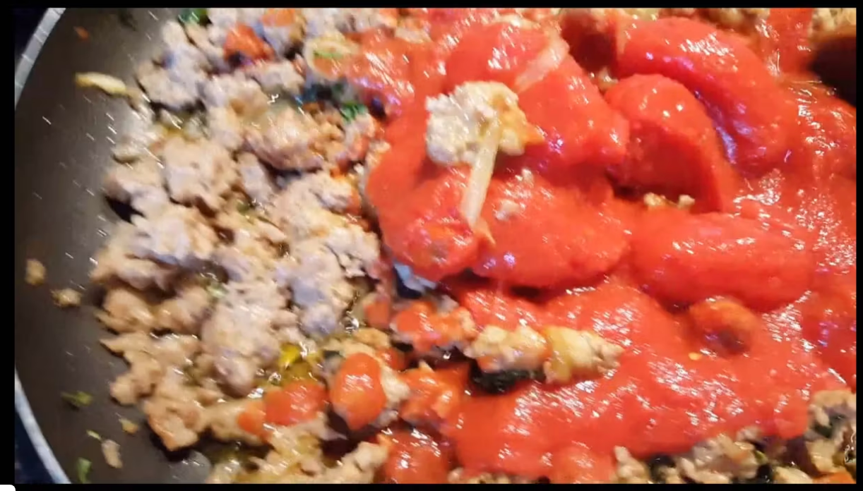 Sausage with Tomato Sauce