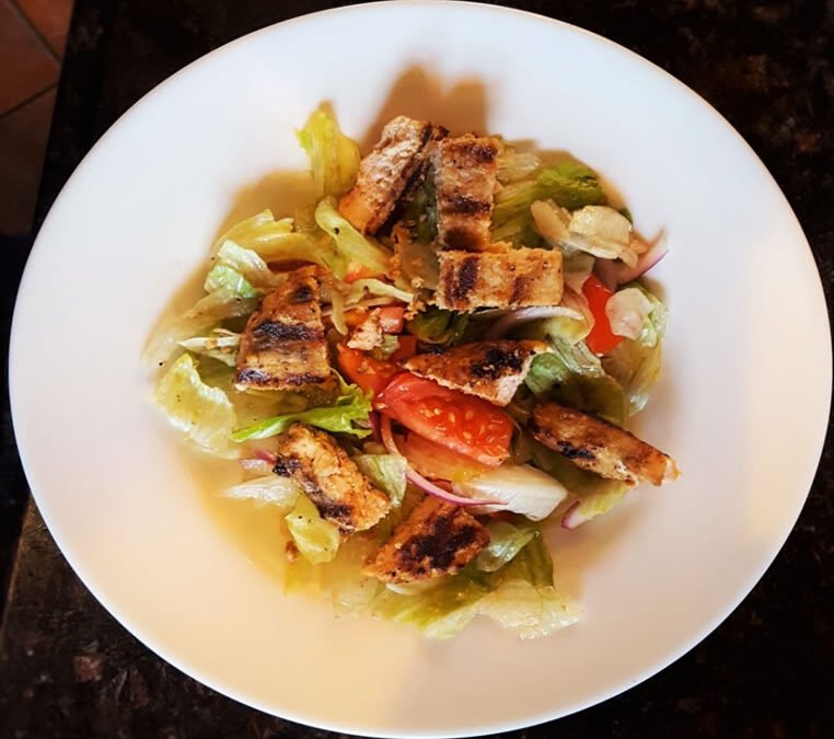 Lunch — Grilled Salmon with Lettuce, Tomato & Onion